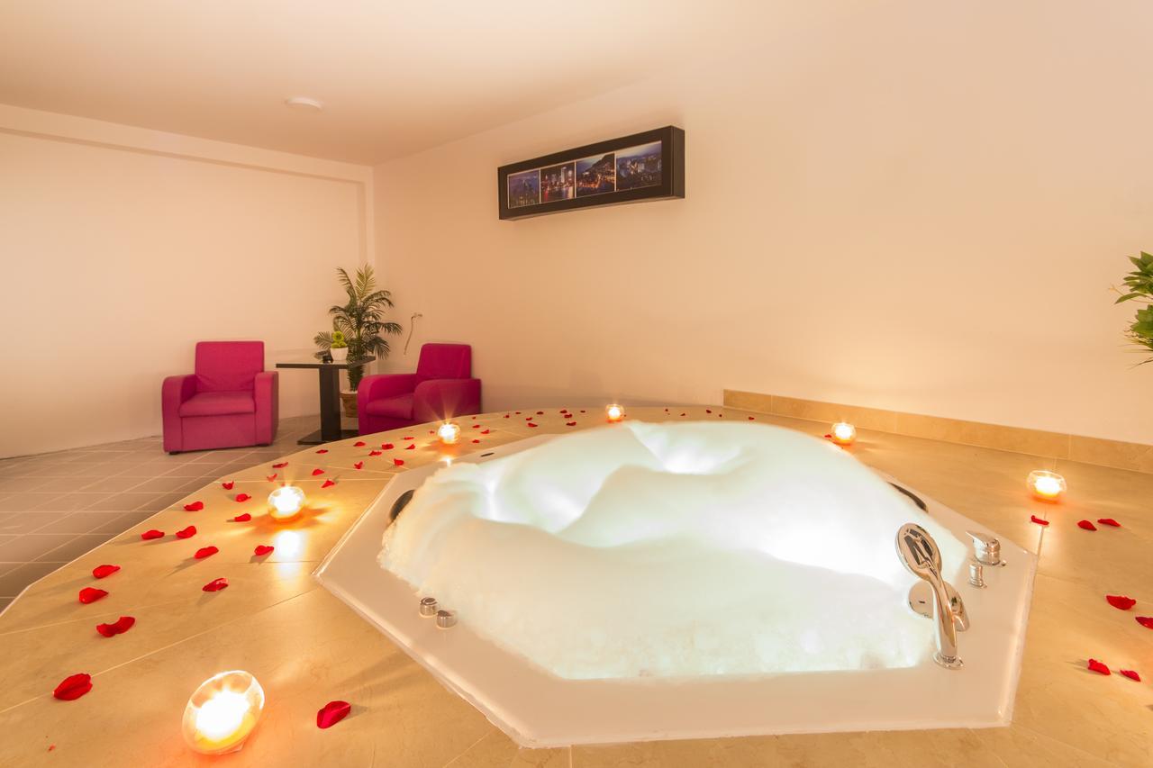 Miami Spa And Wellness Βελιγράδι Εξωτερικό φωτογραφία