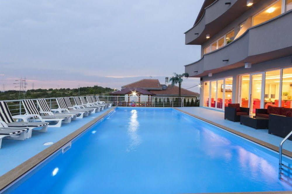 Miami Spa And Wellness Βελιγράδι Εξωτερικό φωτογραφία